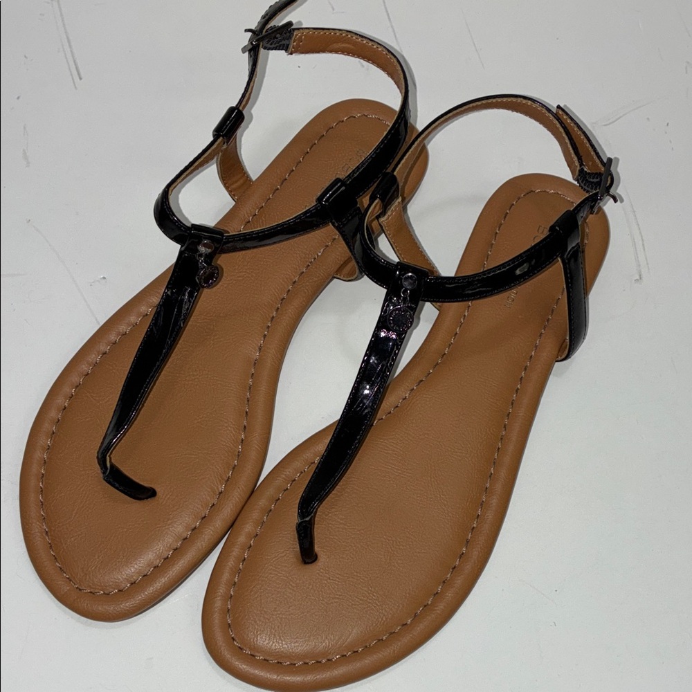 BCBG Black and Tan Women's Sandals